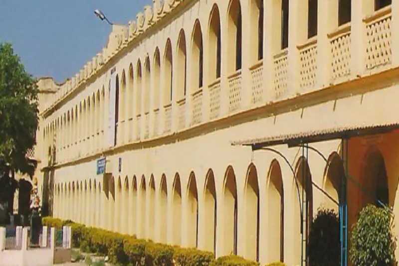 Maharshi Degree College